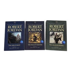 Books 2, 3 & 4 Robert Jordan Wheel Of Time Softcover The Hunt Dragon Shadow